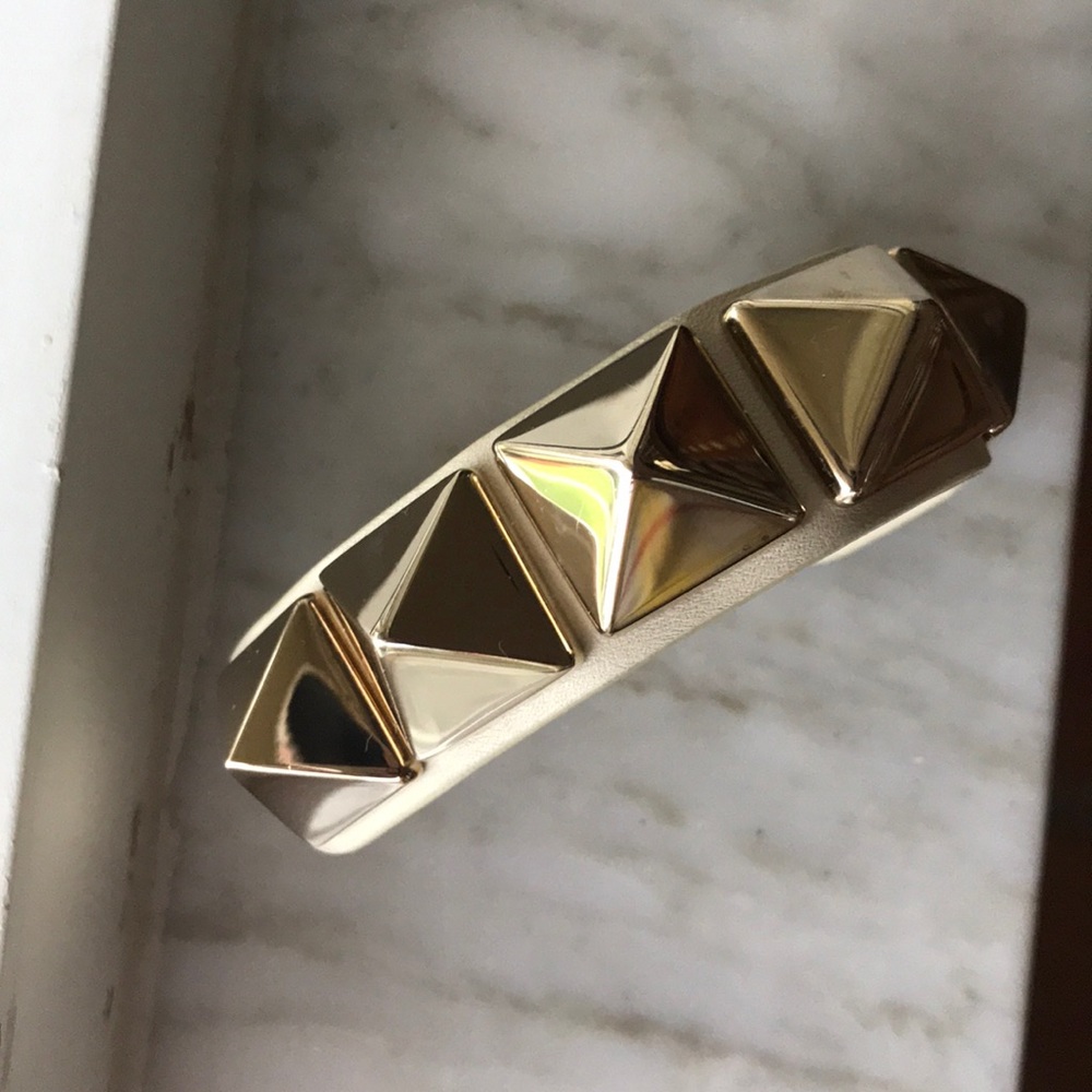 Valentino Rockstud ivory leather bracelet